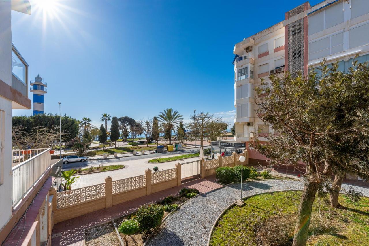 Seafront Apartment Torre Del Mar Exterior foto